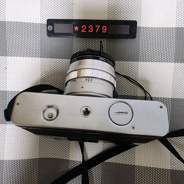 야시카 일렉트로 35 gsn 필름카메라 실버바디 이미지
