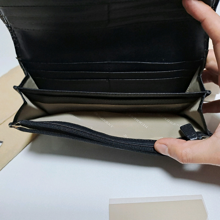 [100%/정품] 버버리 체크 장지갑 블랙 에나멜, 정품 택 박스 포함, 버버리지갑,버버리장지갑 이미지