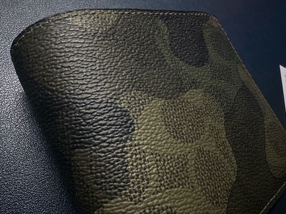 코치 다크샴룩 반지갑 이미지