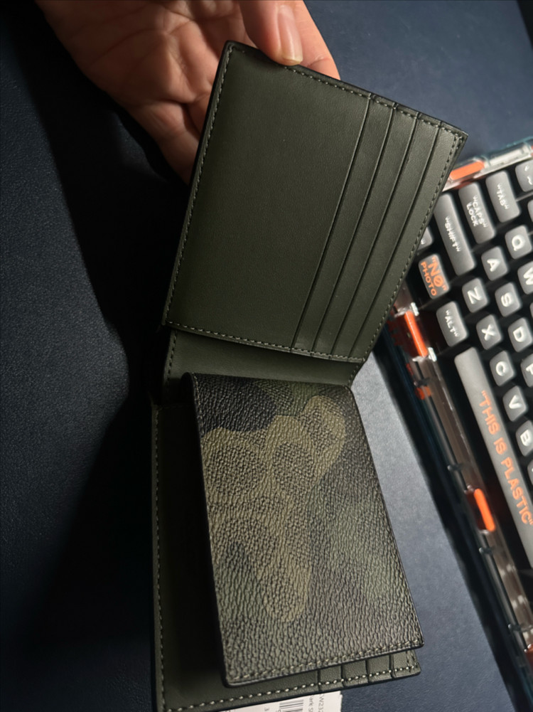 코치 다크샴룩 반지갑 이미지