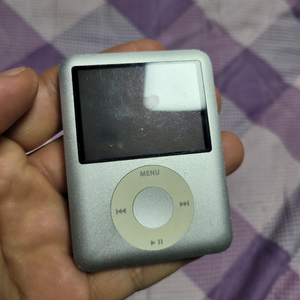 애플 아이팟 나노 3세대 A1236 4기가 부품용 이미지