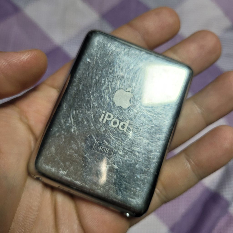 애플 아이팟 나노 3세대 A1236 4기가 부품용 이미지