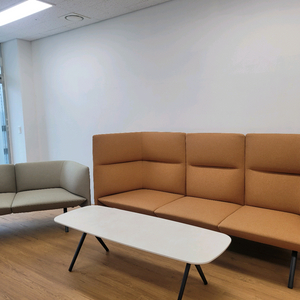 퍼시스 에어리 3인 2인 테이블 세트 이미지