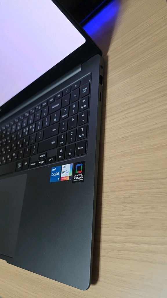 갤럭시북3 프로 16인치 램32GB 이미지