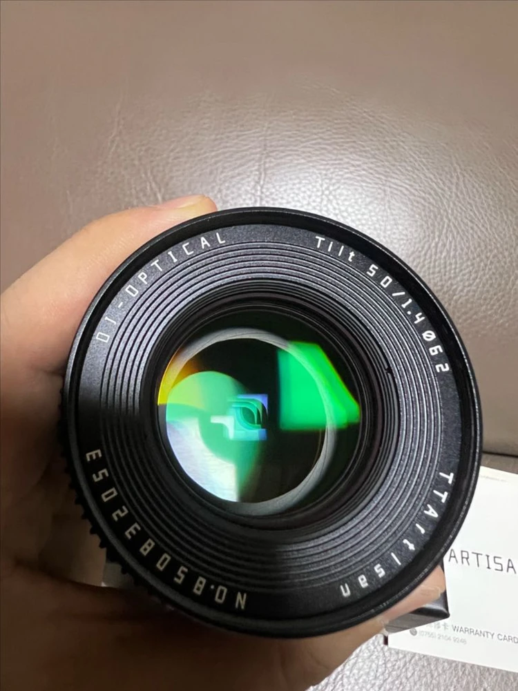 시루이 SIRUI Saturn 아나모픽 렌즈 35mm T2.9 1.6x 니콘 블루 플레어 이미지