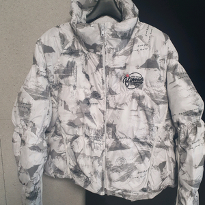 sjyp패딩 이미지