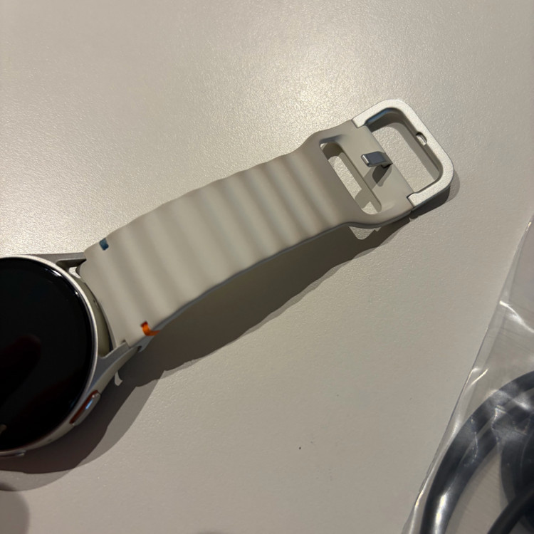 SK갤럭시워치8 40MM 셀룰러 화이트 이미지