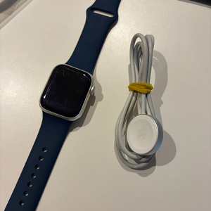 애플워치7 40MM GPS 실버 액정기스 이미지