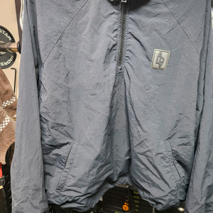 아크매드라비 반집업 바람막이 이미지