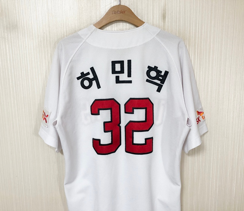 KBO 다이나핏 SK와이번스 선수실착 홈유니폼/져지 #32 허민혁 이미지