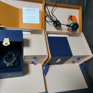 루이비통스마트워치 v2 모델 풀2세트 일괄판매 이미지