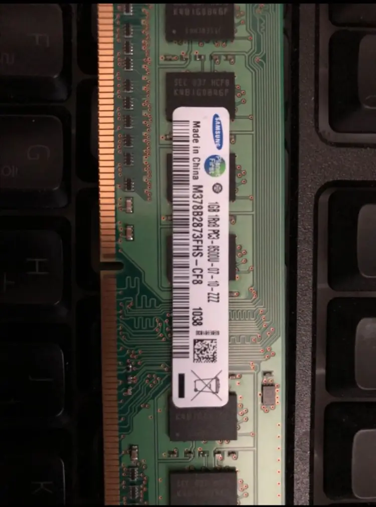 삼성 DDR3 8500 1GB 데스크탑 단면 램 이미지