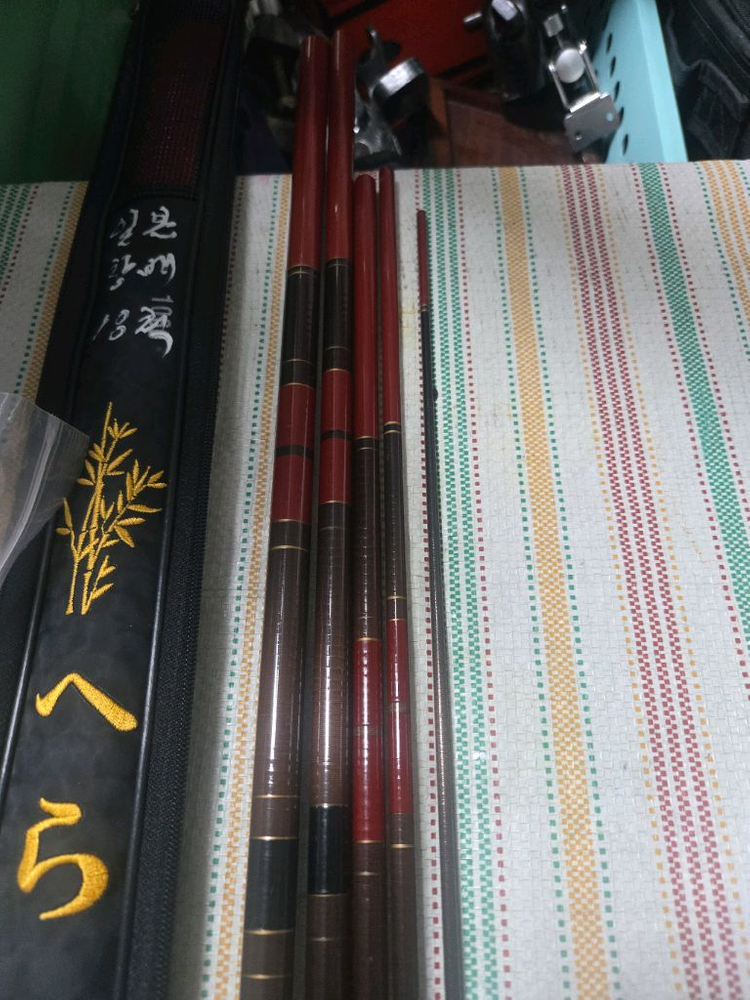일산 18척 중층내림 낚시대 이미지