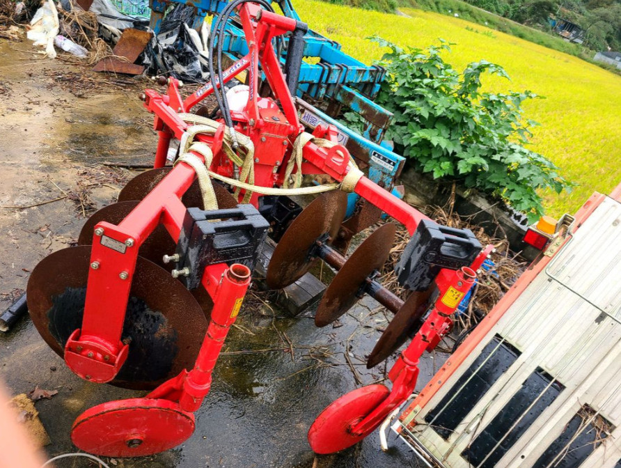 트랙터용 8련 원판쟁기 이미지