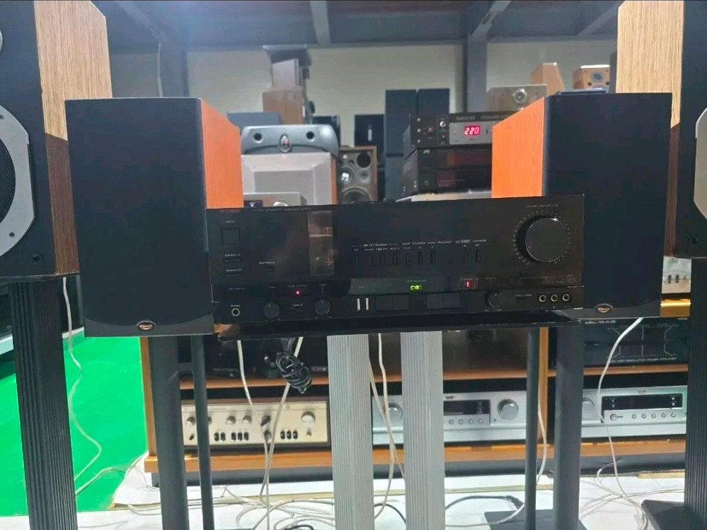 LUXMAN LV-105V 하이브리드 진공관 인티엠프 이미지