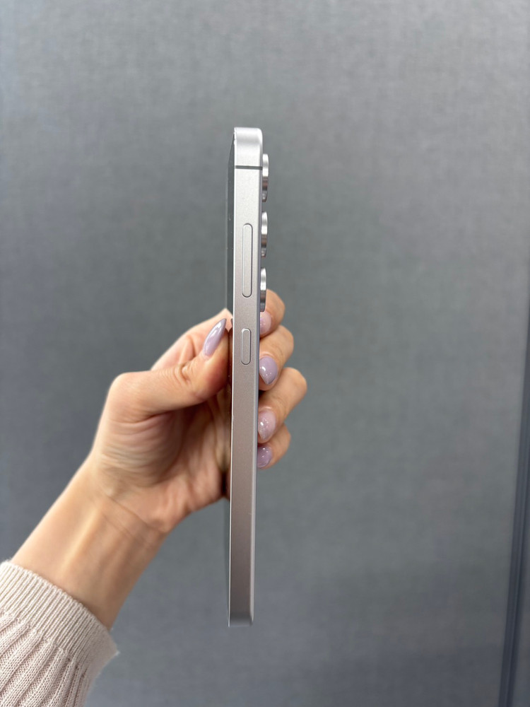 삼성 갤럭시 S24FE 256gb 실버／ 중고폰업무폰저가폰세컨폰공기계게임폰효도폰게임폰알뜰폰 이미지