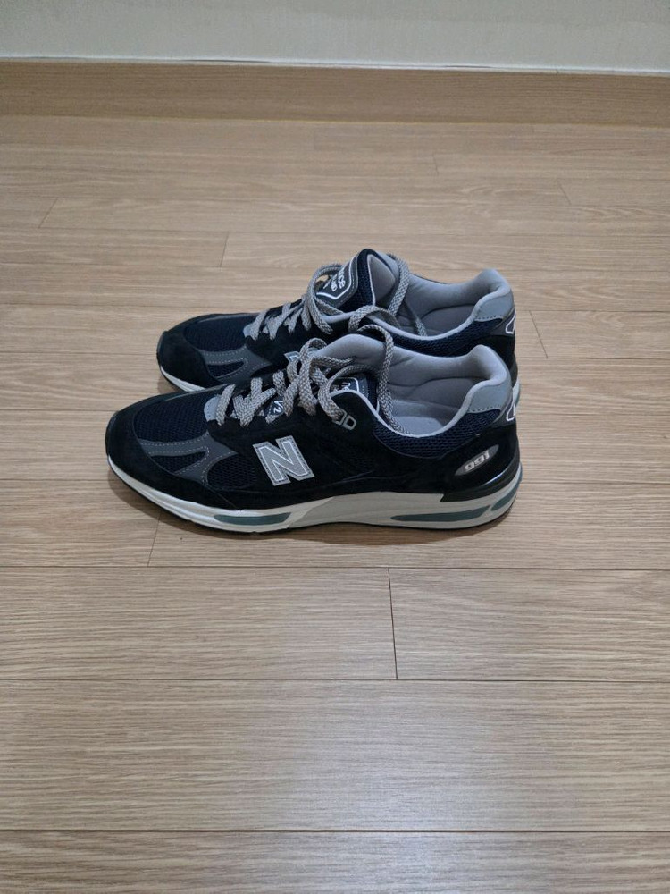 뉴발란스 991v2 네이비 265 사이즈 이미지