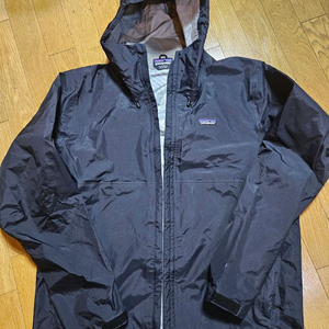 파타고니아 토렌쉘 바람막이 자켓 3l 블랙 xl 등산 고프코어 이미지