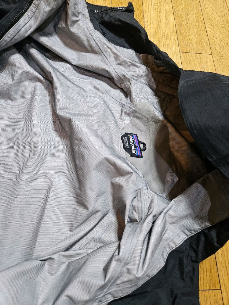 파타고니아 토렌쉘 바람막이 자켓 3l 블랙 xl 등산 고프코어 이미지
