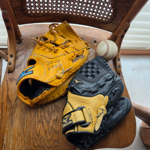 미지노 야구글러브 2개 이미지