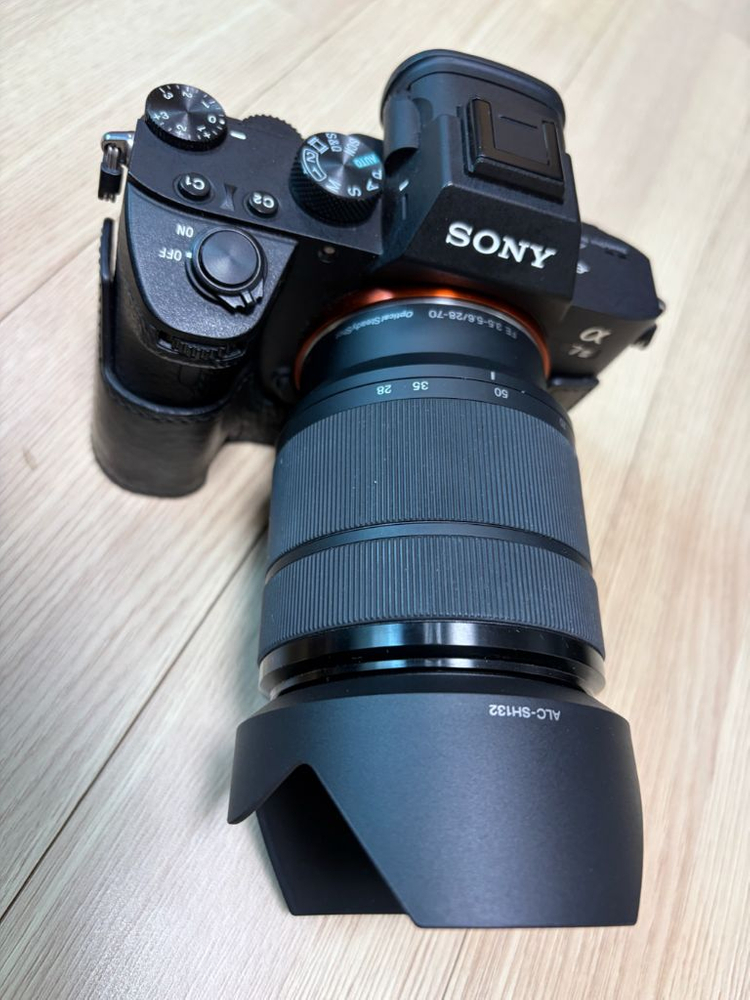 소니 A7M3 풀프레임 카메라 + FE28-70mm 렌즈 이미지