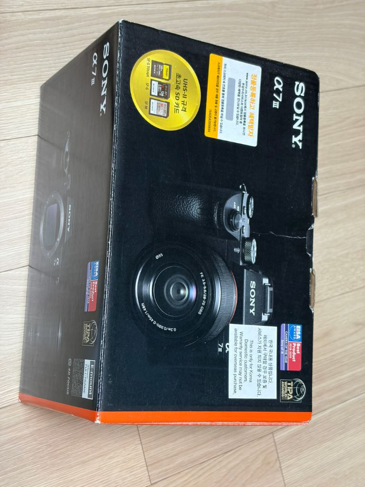 소니 A7M3 풀프레임 카메라 + FE28-70mm 렌즈 이미지