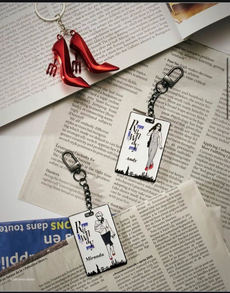 악마는 프라다를 입는다 CGV 키링 & 사원증 미개봉 25일 이미지