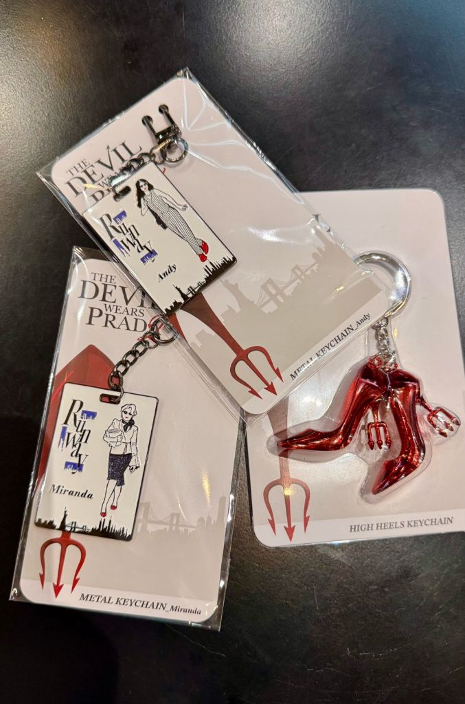 악마는 프라다를 입는다 CGV 키링 & 사원증 미개봉 25일 이미지