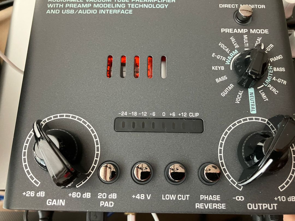 베링거 Mic500usb 진공관 마이크 프리앰프 오디오 인터페이스 이미지