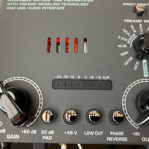 베링거 Mic500usb 진공관 마이크 프리앰프 오디오 인터페이스 이미지
