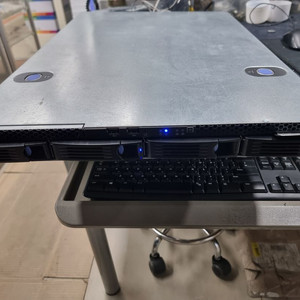 ZT System Z801001 서버 (제온E5-2670 듀얼/128GB/SSD 120GB + mSATA 1TB) 이미지
