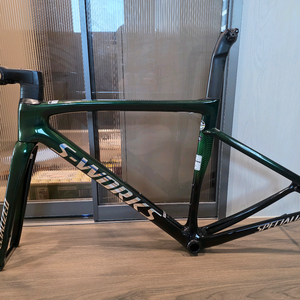 에스웍 타막 sl7 그린틴트 프레임 팝니다 이미지