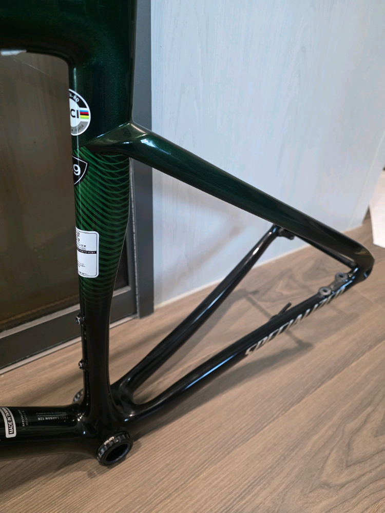 에스웍 타막 sl7 그린틴트 프레임 팝니다 이미지