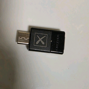 크리에이티브 블루투스 오디오 트랜스미터 동글이 이미지