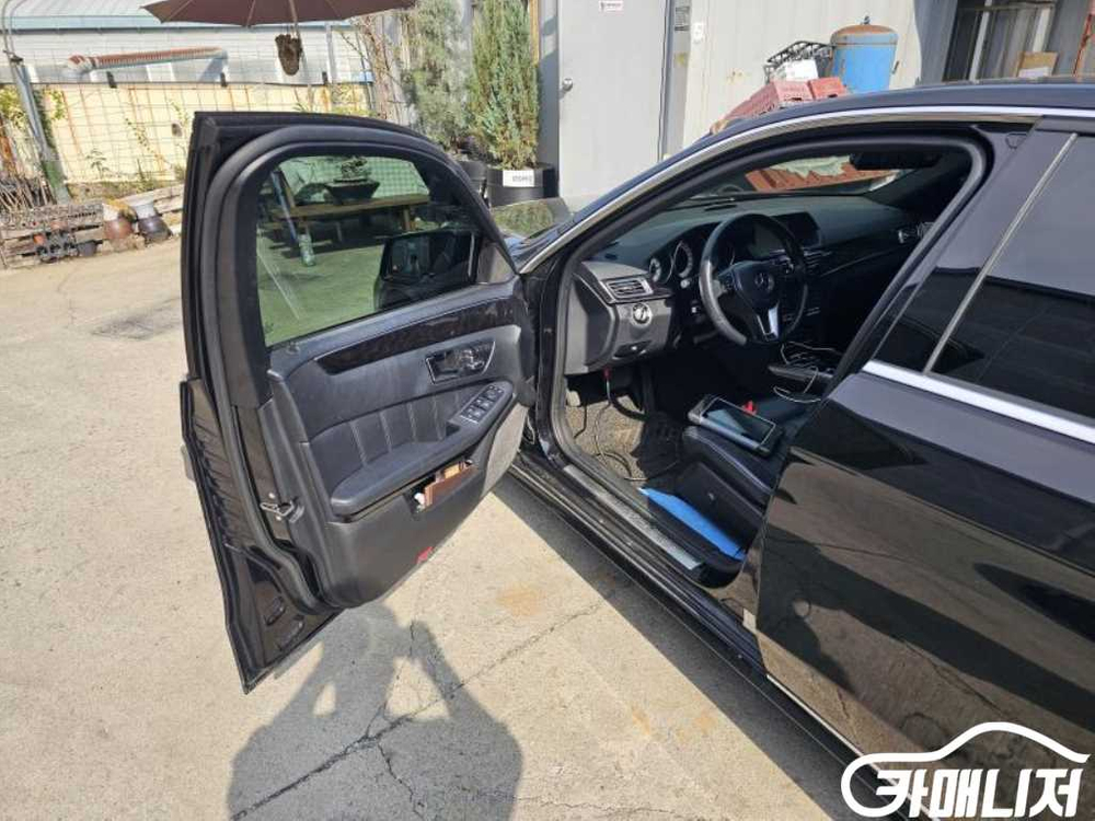 [벤츠]E-클래스 W213 E300 4MATIC 아방가르드 #고유가특가 이미지