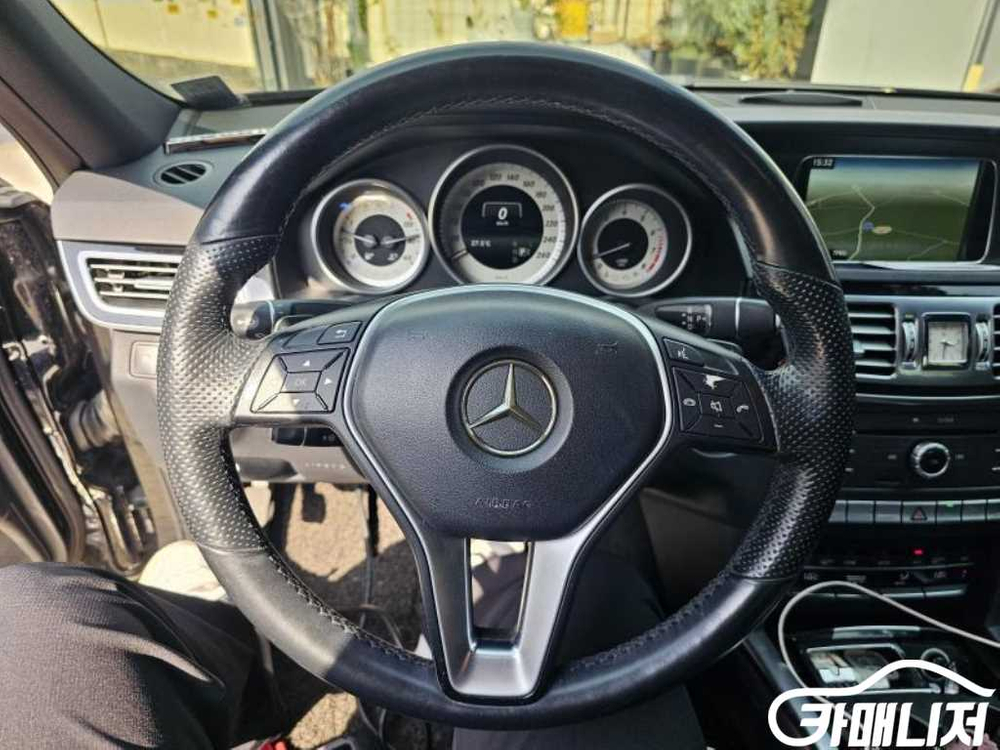 [벤츠]E-클래스 W213 E300 4MATIC 아방가르드 #고유가특가 이미지