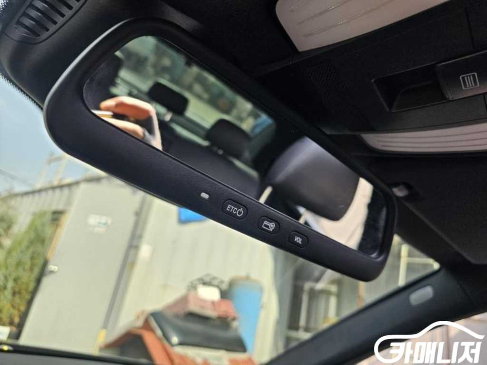 [벤츠]E-클래스 W213 E300 4MATIC 아방가르드 #고유가특가 이미지