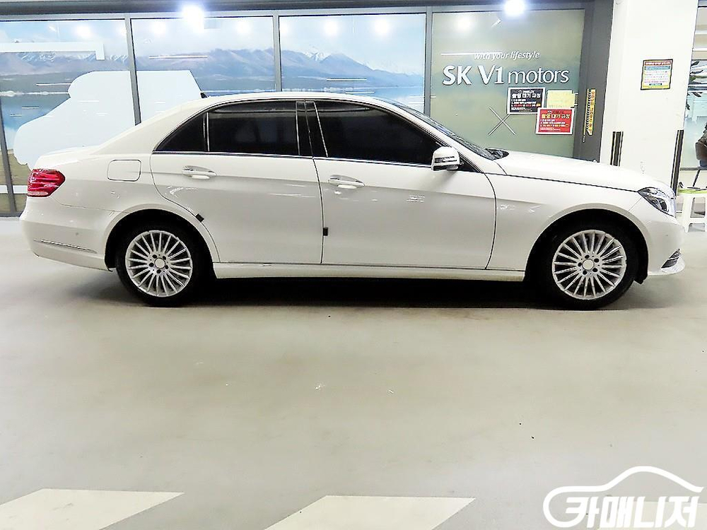 [벤츠]E-클래스 W212 E300 엘레강스 #고유가특가 이미지