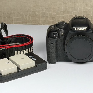 캐논 EOS 600D DSLR 카메라 바디 이미지