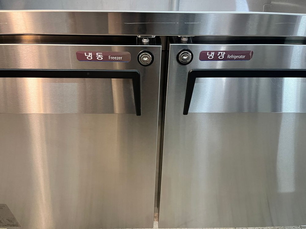 간냉식 테이블냉장고 1500 냉동고 냉장냉동고 반반 카페작업대냉장고 터보에어 업소용 올스텐 중고 이미지