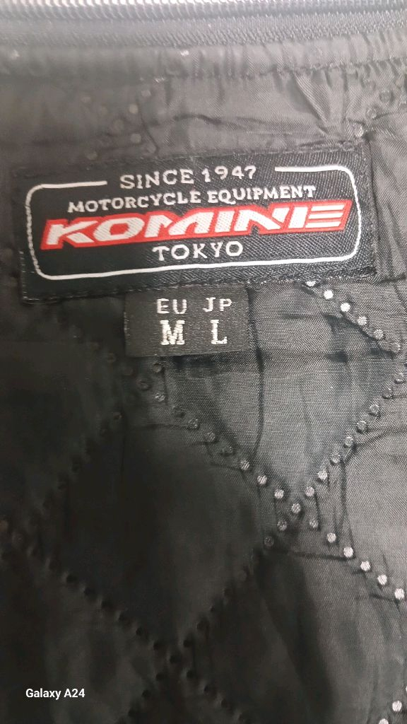 일본의 모터사이클 용품 전문 브랜드인 코미네(KOMINE)의 라이딩 자켓(L)+내피+5종 보호대오토바이 운전자를 위 이미지