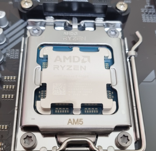 라이젠 9600x 판매합니다 - 안심되는 중고거래