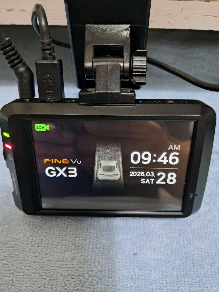 파인뷰 GX3. 블랙박스. FHD 32G 이미지
