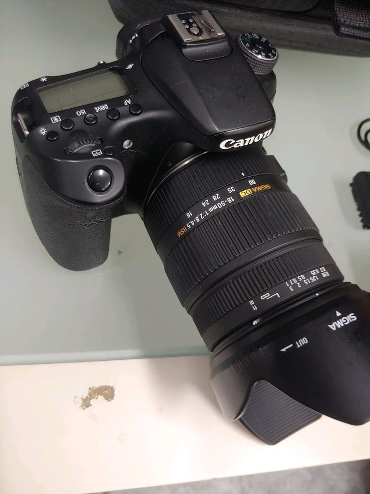 캐논 70d 시그마 18-50 os 손떨방 렌즈 팝니다. 이미지