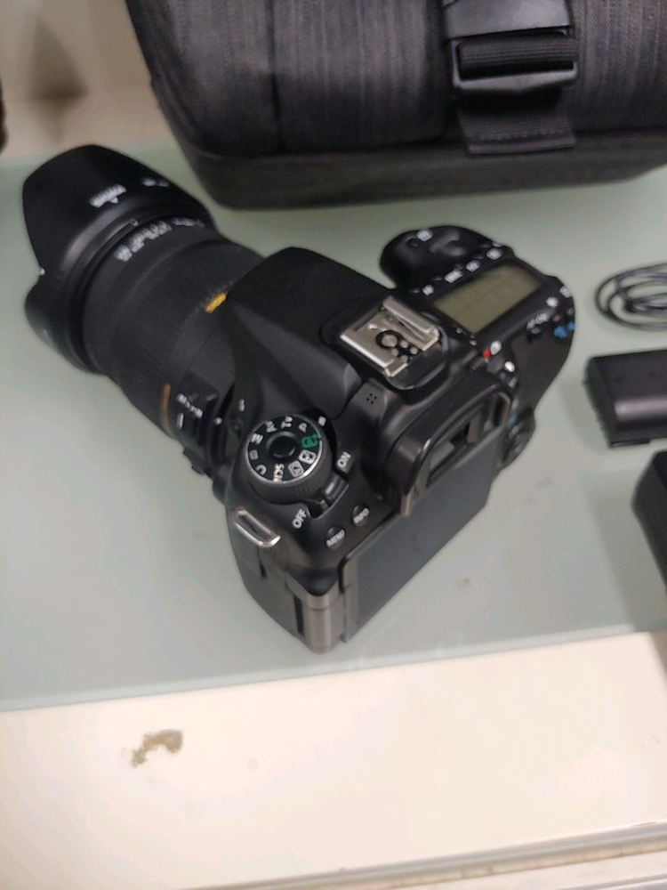 캐논 70d 시그마 18-50 os 손떨방 렌즈 팝니다. 이미지