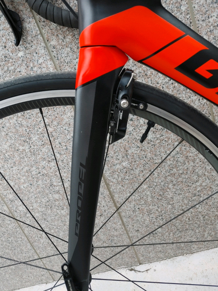 상태좋은 17년 자이언트 프로펠 어드밴스1 울테그라 카본 로드자전거 xs사이즈 팔아요. 이미지