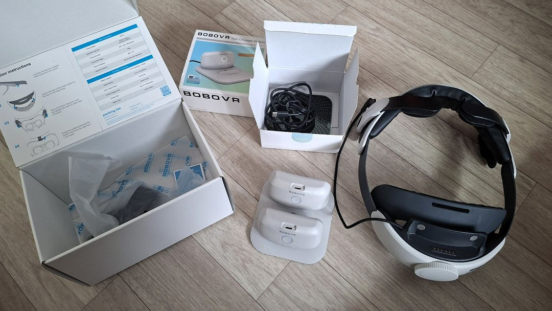 메타퀘스트3 BOBO M3 PRO스트랩 + 트윈 차저스테이션 판매합니다. 이미지