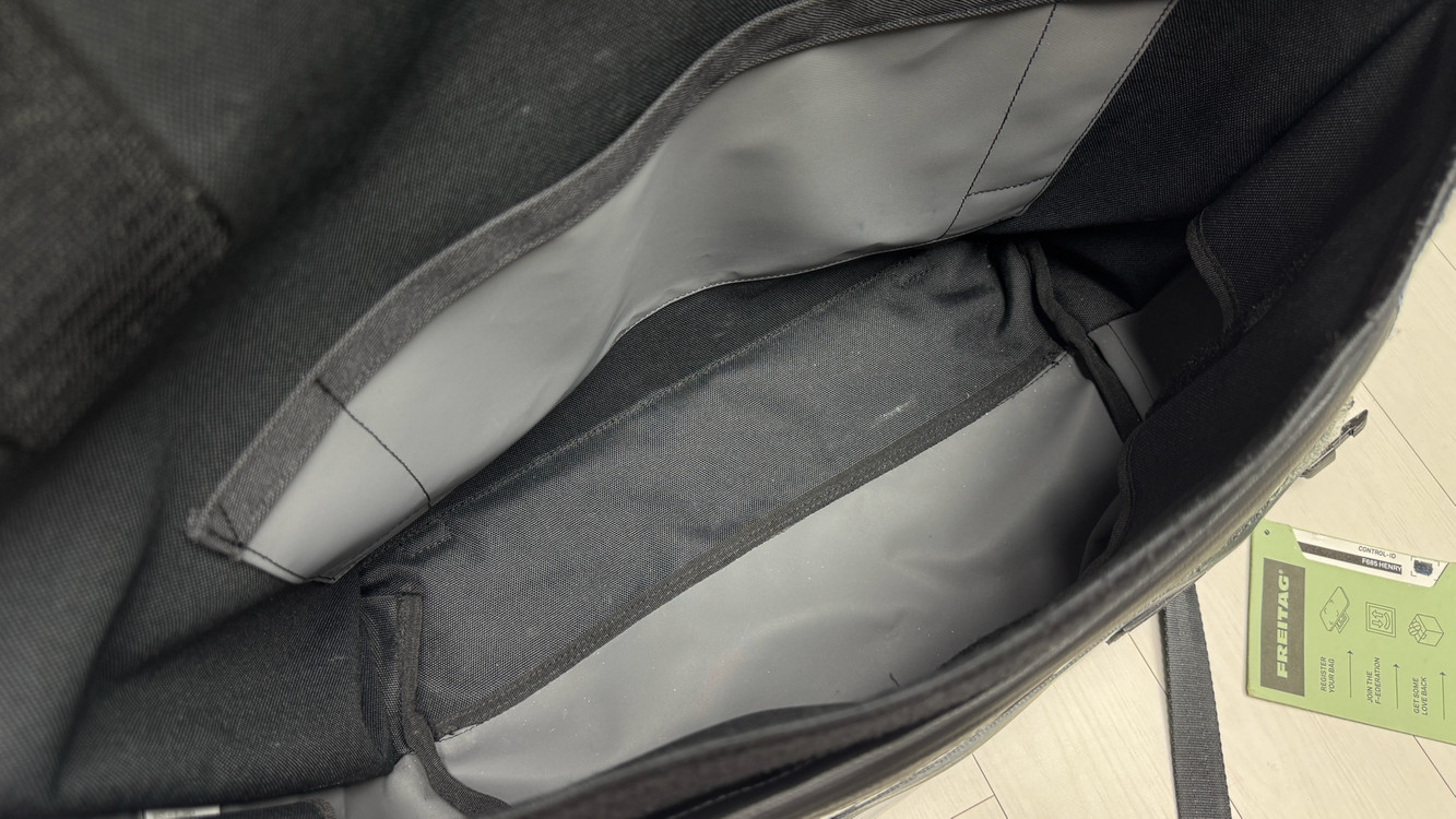 프라이탁 F685 헨리 Henry 크로스백 이미지