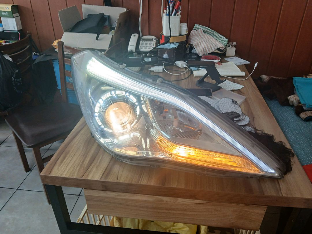 그랜저 hg 할로겐라이트 조수석 판매합니다. 이미지