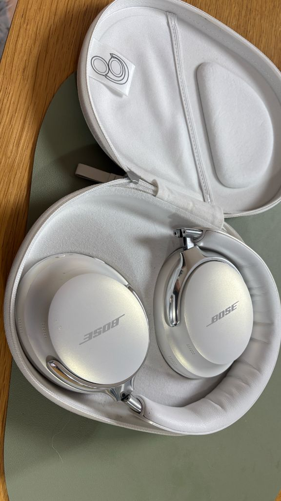 보스 QC 울트라 헤드폰 다이아몬드에디션 이미지